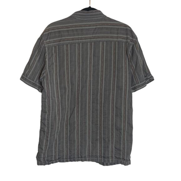 Detailed men gray pin stripes buttoned short sleeves shirt size Large - Picture 2 of 8